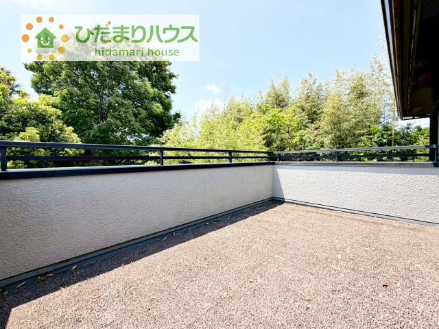 あたたかな光が差し込む、南向きのバルコニー(#^^#)