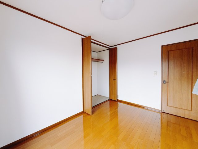 ■2階洋室｜子供部屋のメリットは「自立心を養うことができる」「自分で整理整頓できるようになる」そして、お子様が成長した際には「プライバシーを確保できる」といい事だらけ♪