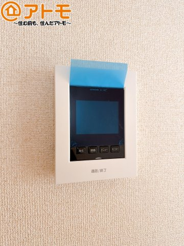 TVモニター付きインターホンは訪問者を確認することができて、防犯性に優れています♪