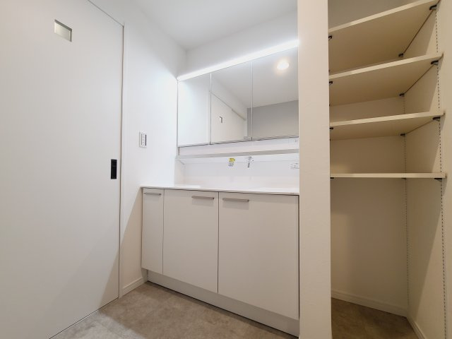 【新品】寛ぎだけではない、快適な生活を送る為に必要。毎日使う場所だから、快適な空間に仕上げられています。