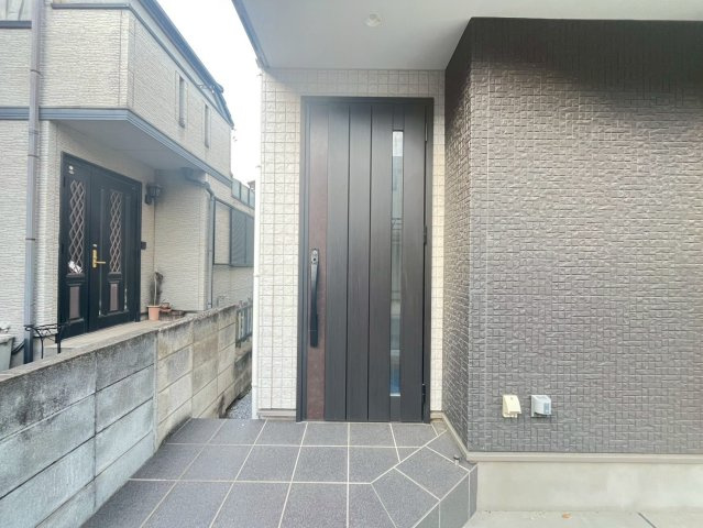 シンプルで使いやすい玄関です