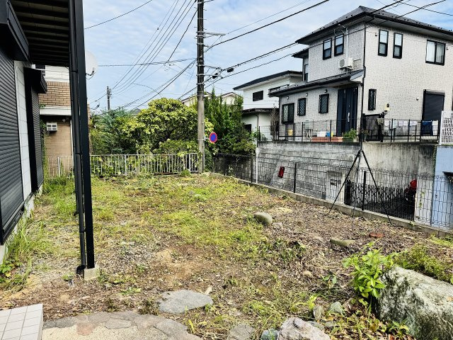 ～ガーデニングなども楽しめる広い庭付き～