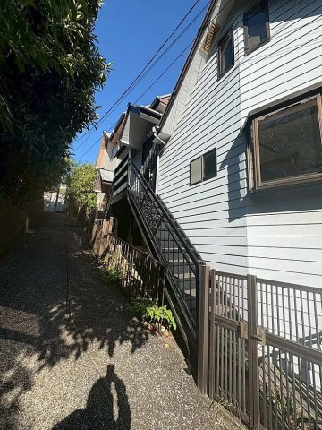 前面道路含む現地写真です