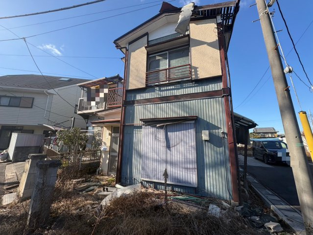 南東角地で陽当り良好！市街化調整区域ですが、どなたでも再建築可能です！当社無料の間取り作成も承ります！荻島小学校まで徒歩約4分(270ｍ)、お子様の通学に安心！お気軽にお問い合わせください！