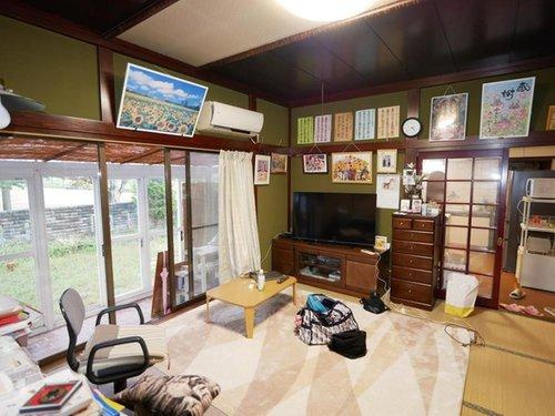 1階サンルームのある部屋