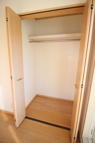 各居室に収納スペースが確保されておりますので、それぞれのお部屋を有効活用できます。