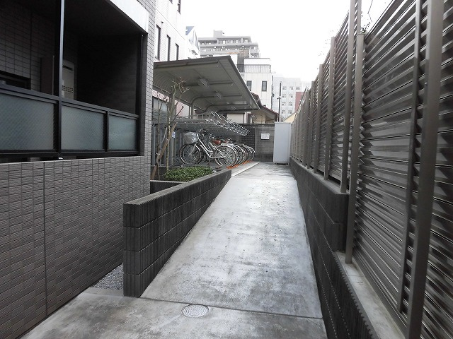 共用部分も清掃されていて整備が行き届いています。建物の管理体制も安心できます。