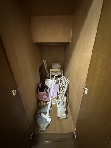 階段下物入