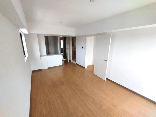 家族のコミュニケーションが広がる、居心地の良いリビングです。