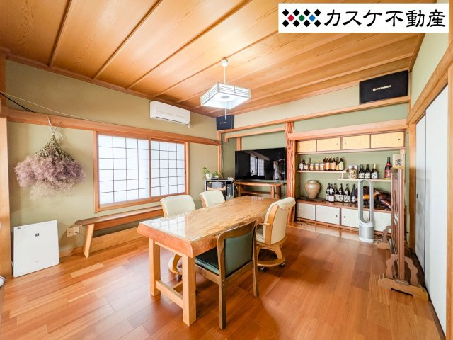 続き洋間と広縁の扉を外せば解放感たっぷり広々と使用できます