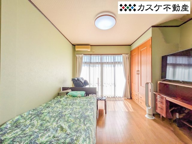 2F：約7帖の南側洋室