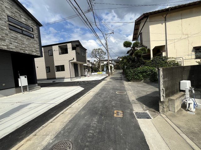 現地写真。前面道路です。