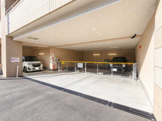 【駐車場】