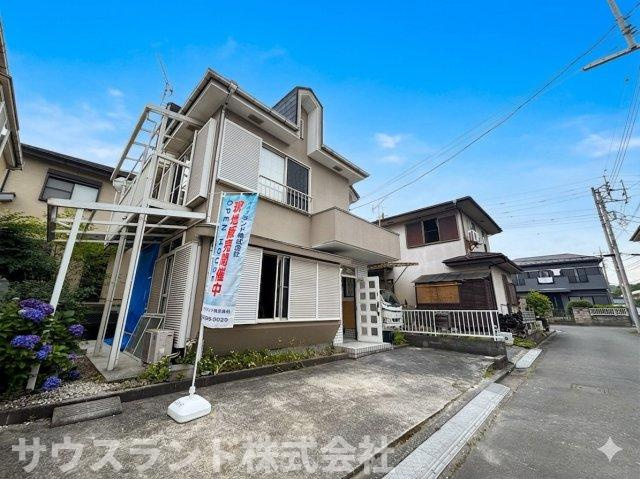 前面道路含む現地写真です