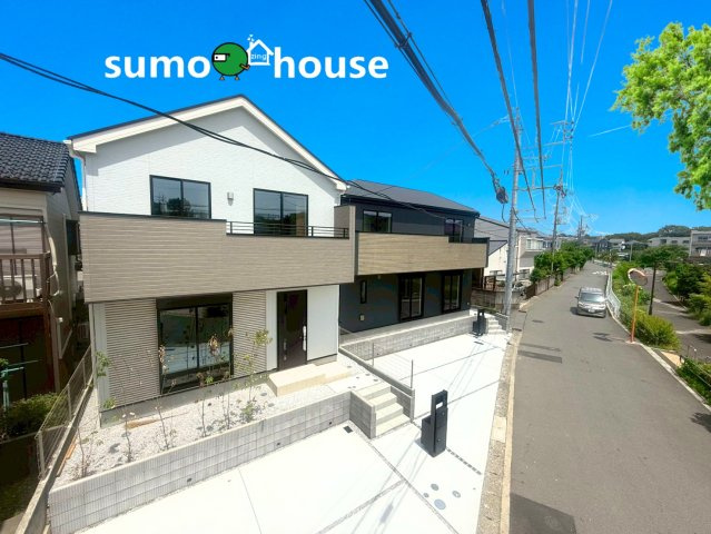 前面道路含む現地写真です