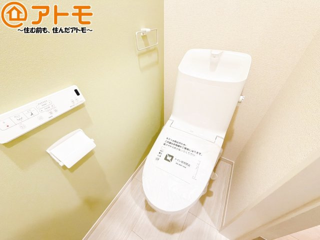 年代を問わず使いやすい洗浄機能付きのトイレ♪肌への負担をも減らせるのでお子様の敏感なお肌も安心！