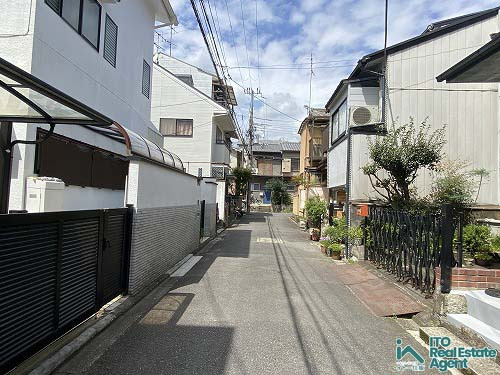 前面道路含む現地写真