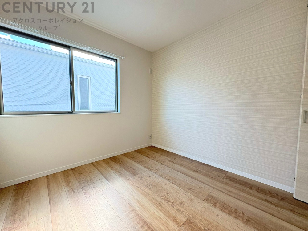 創造性や成長を促す遊びの空間を提供。学習や趣味に集中できる環境を整えます。個別のプライベートスペースは自己表現と自立心を育み、心地よい睡眠環境を整えリラックスできる場所を提供。