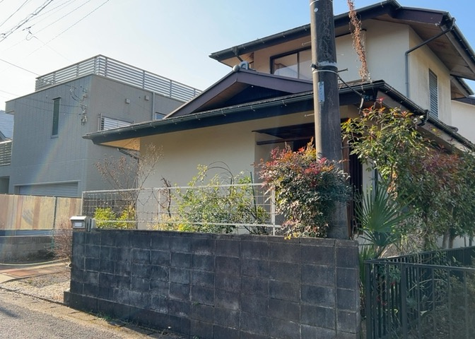土地探しをしていると都市計画区域という言葉を目にすると思います。法律によって、都道府県知事や国土交通大臣が指定するエリアのことを指しており、都市計画区域は市街化区域と市街化調整区域に分けられています。