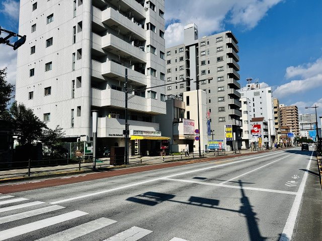 ～甲州街道沿いに面しているマンション～