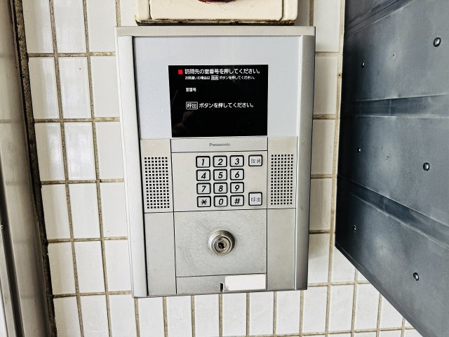 ～オートロック付き、防犯性も安心です～