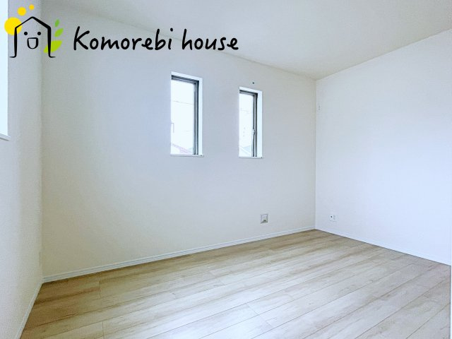 コンパクトで使いやすい洋室です