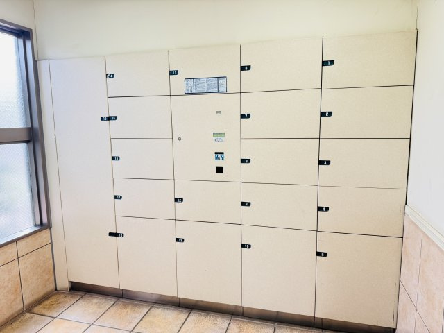 ～不在時の荷物受け取りに大変便利な宅配BOX～