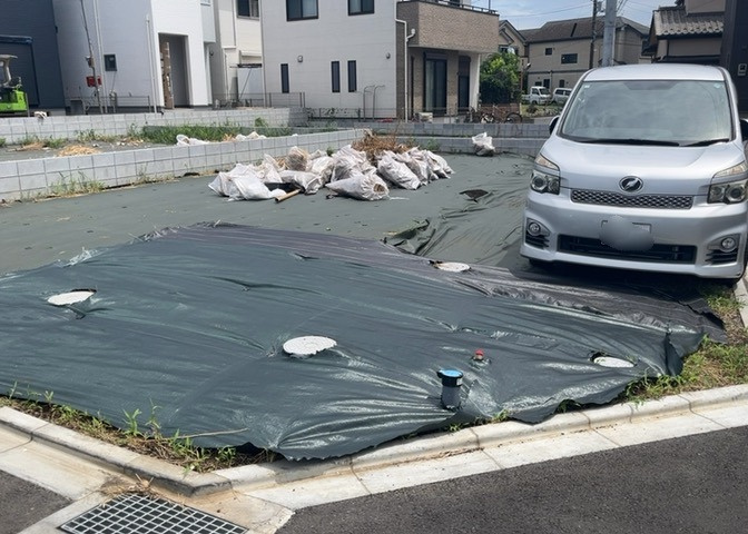 隣家の土地はどうなっているのか、生活利便施設が近くにあるのか、学校まで近いかなど、お客様のライフスタイルにあわせたイメージが重要です。また、近くにあると困る施設が近くにないかも確認するといいでしょう。