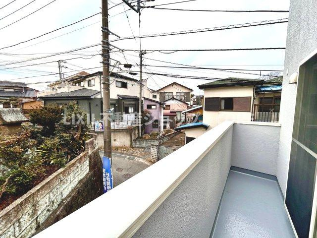 バルコニーが2ヶ所にあるので、洗濯物も沢山干せます！日当り・通風も良好です。