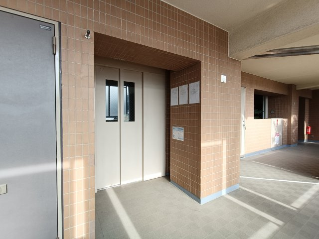 【エレベーター】