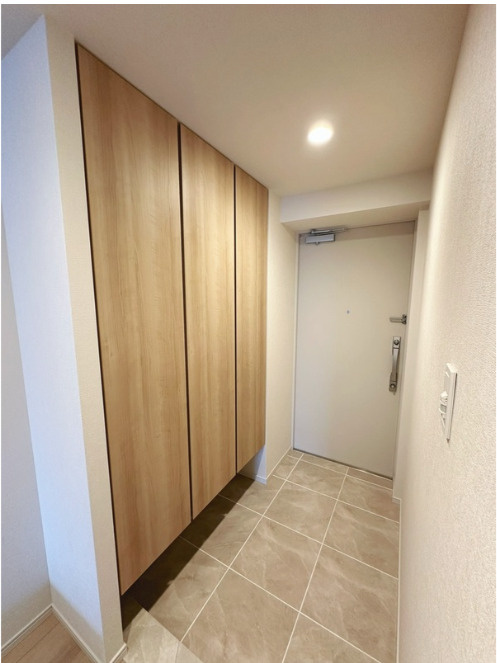 シンプルで使いやすい玄関です
