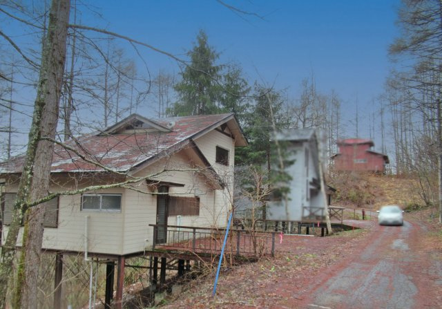 前面道路含む現地写真です