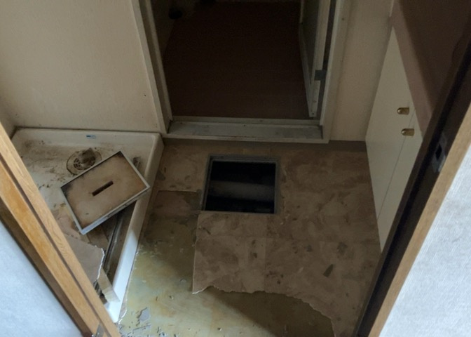 洗面脱衣所は「体を綺麗に整える場所」という目的と役割を持っています。そして便利で使い勝手のいい「体を綺麗に整える場所」にするためには、配置や動線、照明や収納計画をしっかりと検討しておく必要があります。