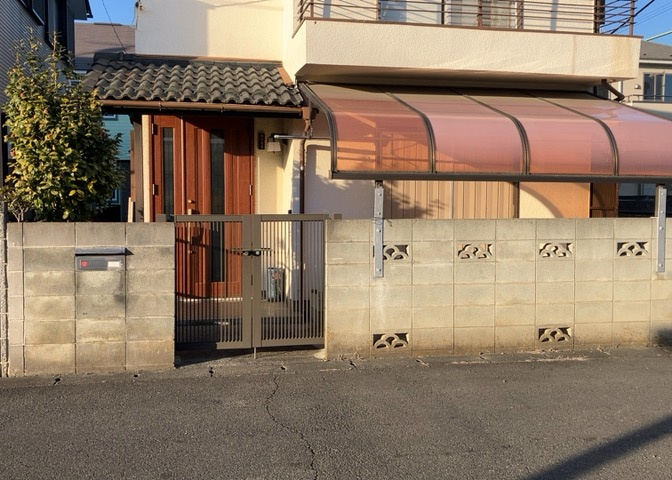 隣家の土地はどうなっているのか、生活利便施設が近くにあるのか、学校まで近いかなど、お客様のライフスタイルにあわせたイメージが重要です。また、近くにあると困る施設が近くにないかも確認するといいでしょう。