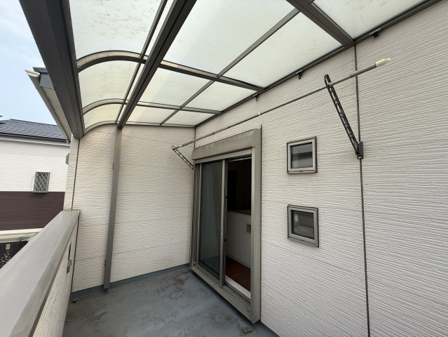急な雨でも大丈夫！屋外バルコニー付き♪