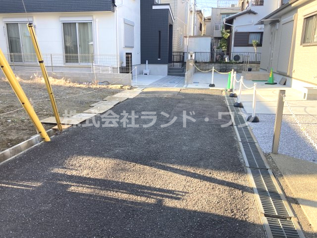 車通りの少ない閑静な住宅街です
