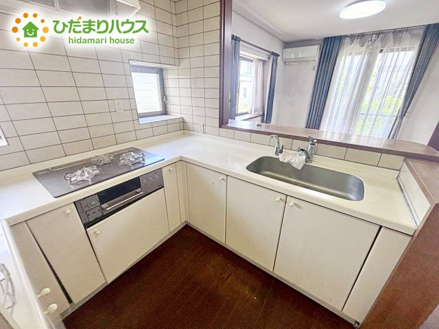 ご夫婦やお子様と料理をする時間が楽しくなる使い勝手の良いキッチンです(^^)/