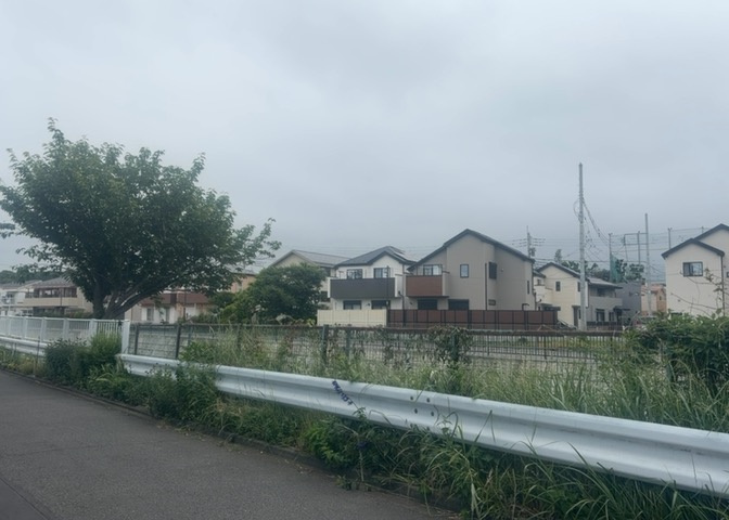 物件の詳細については、現地を見てわかること以外に、役所や法務局などで調べないとわからないことがあります。そのため、現地に行く場合は、もしこの物件を買ったらどのような生活ができるかをイメージしましょう。