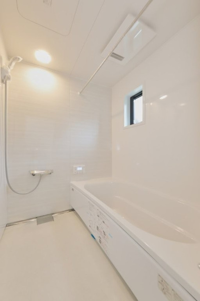 【塔野一丁目の浴室】