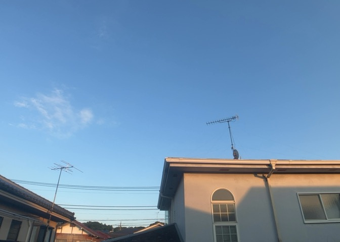 眺望を気にして物件を探す場合、前面に建物が建っていないか現地で確認しましょう！前面に建物があると景色はもちろん、日当たりや風通しにも影響が出てきます。住んだ時のことを想像しながら現地見学をしましょう。