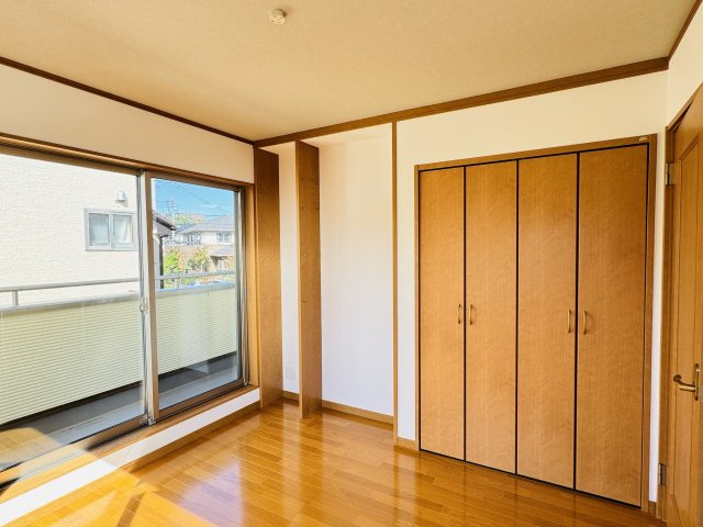 ～収納力の高いクローゼット完備～