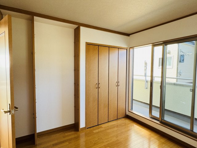 ～収納力の高いクローゼット完備～