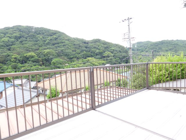 バルコニーの写真です。（令和6年6月撮影）