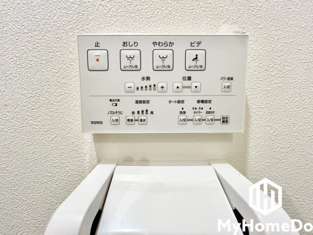 温水洗浄便座付きで、季節に問わずいつでも温かい便座を体感できます。