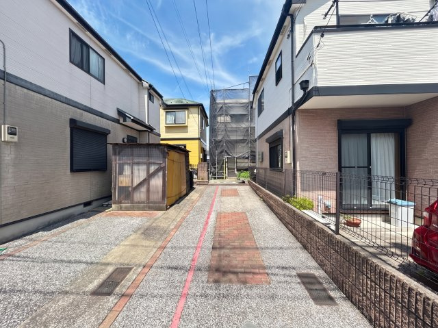 リフォーム前の写真になります。現在工事中ではございますが、ご案内は随時承っておりますので詳細は「ウスイホーム追浜店：0120-577-776」まで！お問い合わせお待ちしております。