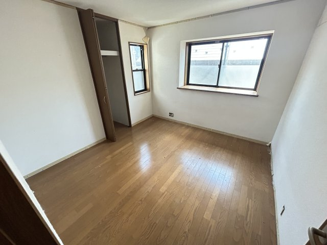 リフォーム前の写真になります。現在工事中ではございますが、ご案内は随時承っておりますので詳細は「ウスイホーム追浜店：0120-577-776」まで！お問い合わせお待ちしております。