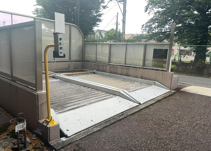 マンションの駐輪場は、事前に空きがあるか確認を取ると安心です。せっかく入居したのに駐輪スペースがない！なんてことになったら大変ですよね。そこで、内見時や購入前にはまず事前に確認しておくと良いでしょう。