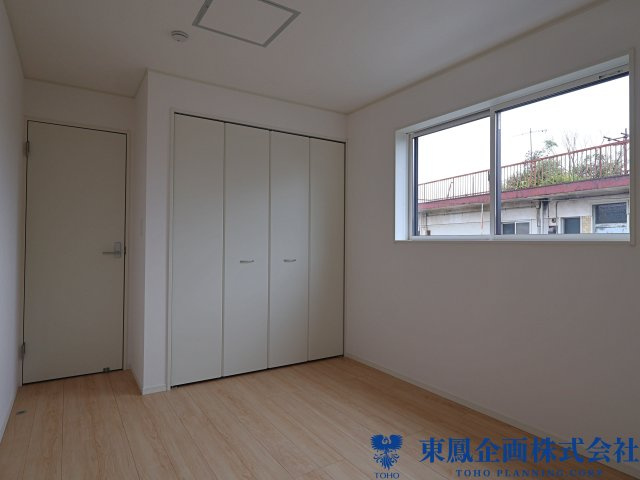 洋服の収納にも困らない