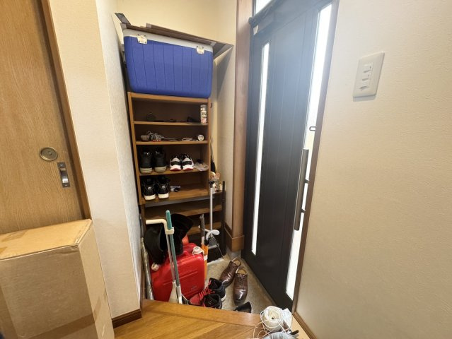 毎日通る玄関はこちらです