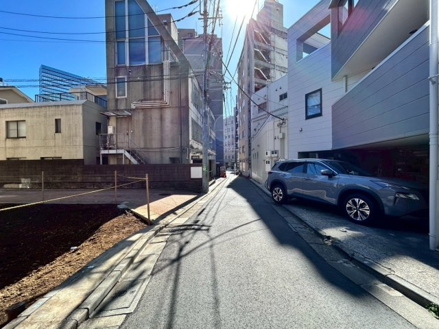 スーパー「マルエツプチ渋谷神泉店」まで徒歩3分。仕事帰りや買い忘れの際も、サッと立ち寄れる近さが日々の「タイパ」を向上させます。忙しい毎日の中でも、心にゆとりが生まれる便利な立地です♪